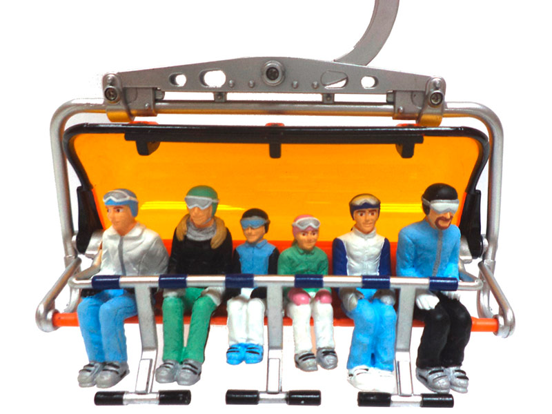 Miniatures de 6 personnages assis avec ski - 1:32 : JC collection