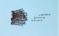 Accessoire miniature : Heki 3135 : Clôtures HO - 30 pièces
