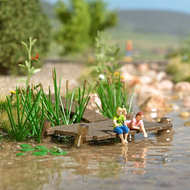 Figurines et accessoires miniature : Action set nourrir les poissons au 1/87 - Busch 79818