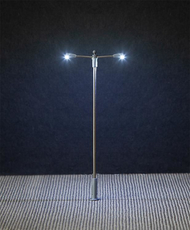 Éclairage miniature : Éclairage public LED, lampe en prolongement, deux bras - 1:87 HO - Faller 180203