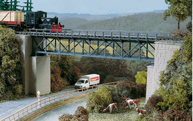 Pont métallique miniature 1:87