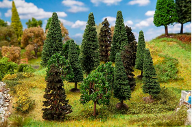 Arbres décoratifs miniatures : 15 Arbres de forêt mixte, assortis - 1:87 HO, 1:120 TT - Faller 181529 - diorama.fr
