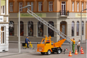 Véhicule miniature : Camion de pompiers avec échelle rotative Multicar M22 - 1:87 H0 - Auhagen 41656
