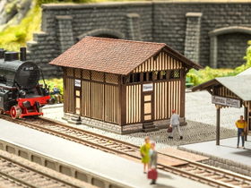 Bâtiment miniature : Édicule d'aisance "Honau" en découpe laser - 1:87 HO - Noch 66103