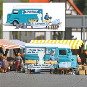 Scenette miniature : Marchand de poisson ambulant au 1/87 - Busch 7990  07990